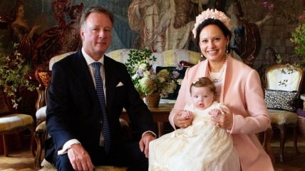 Royal Style: Diamonds are a Queen's best friend..