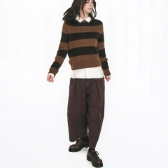 Please find me a modern, comfy pair of trousers that I can wear to college with trainers