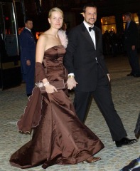 Royal Style: Diamonds are a Queen's best friend..