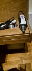 Guardian capsule wardrobe article- what items do you agree with and ones that you don't?