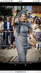 Royal Style: Diamonds are a Queen's best friend..