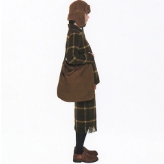 Please find me a modern, comfy pair of trousers that I can wear to college with trainers