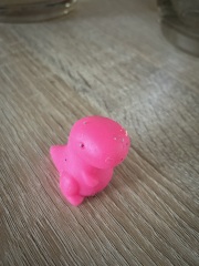 Squishy toy mark on wall, expert mum advice needed!