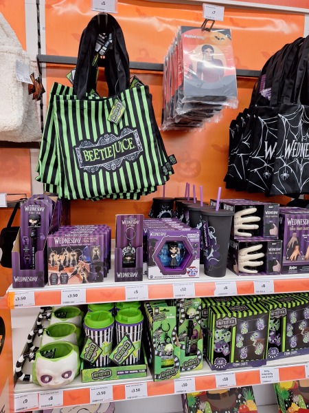 Thread 2 - the one with a round of Santa-plause for all of the bargains