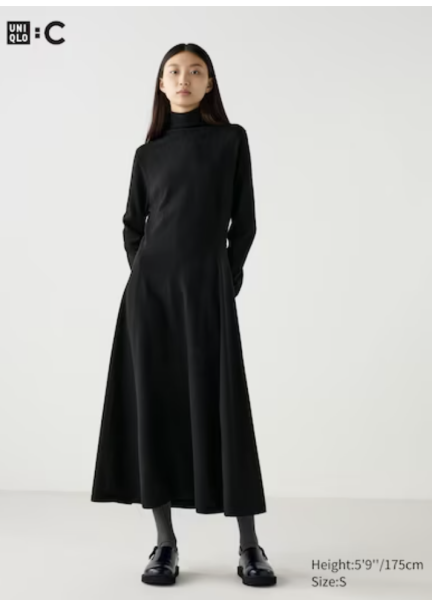 The annual hunt for a dress like this that doesn’t exist