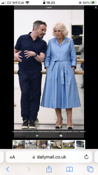 Royal Style: Diamonds are a Queen's best friend..