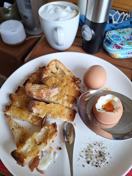 Come and tell me your dull and unexciting news 31: Calmly through the day