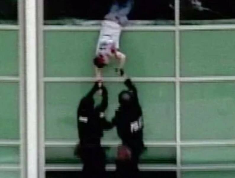 Most powerful images in history [content warning: distressing images]