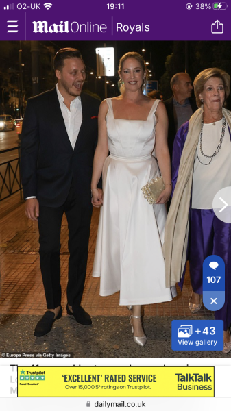 Royal Style: monkey nuts or emeralds? The discussion continues...