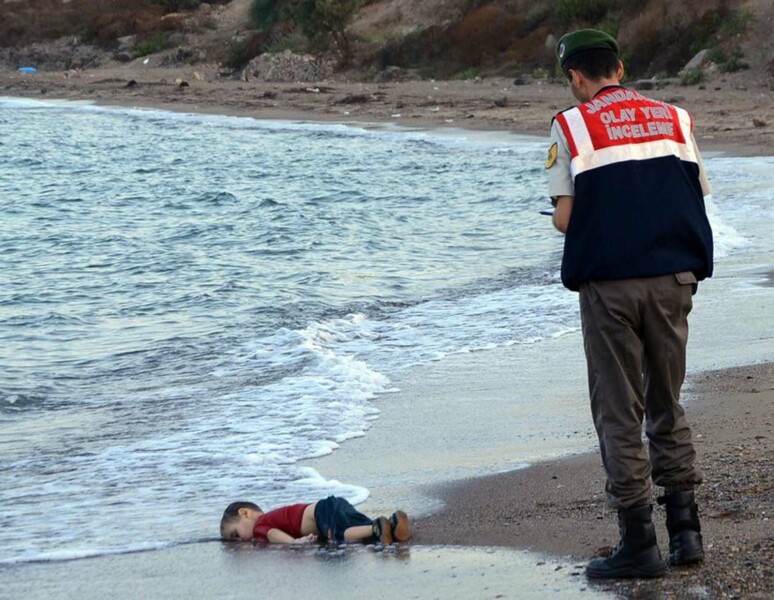 Most powerful images in history [content warning: distressing images]