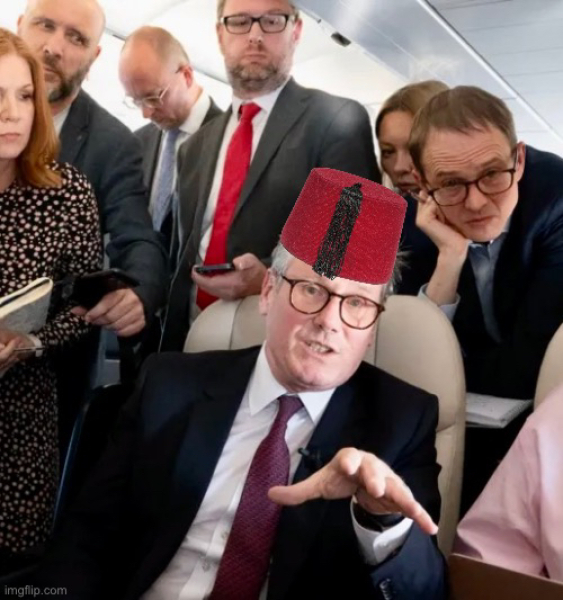 Wtf with this weird Keir Starmer pic on BBC news