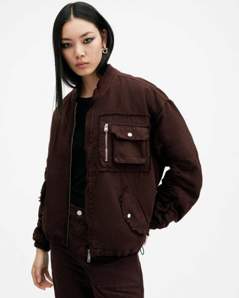 Would this jacket be considered neutral enough?