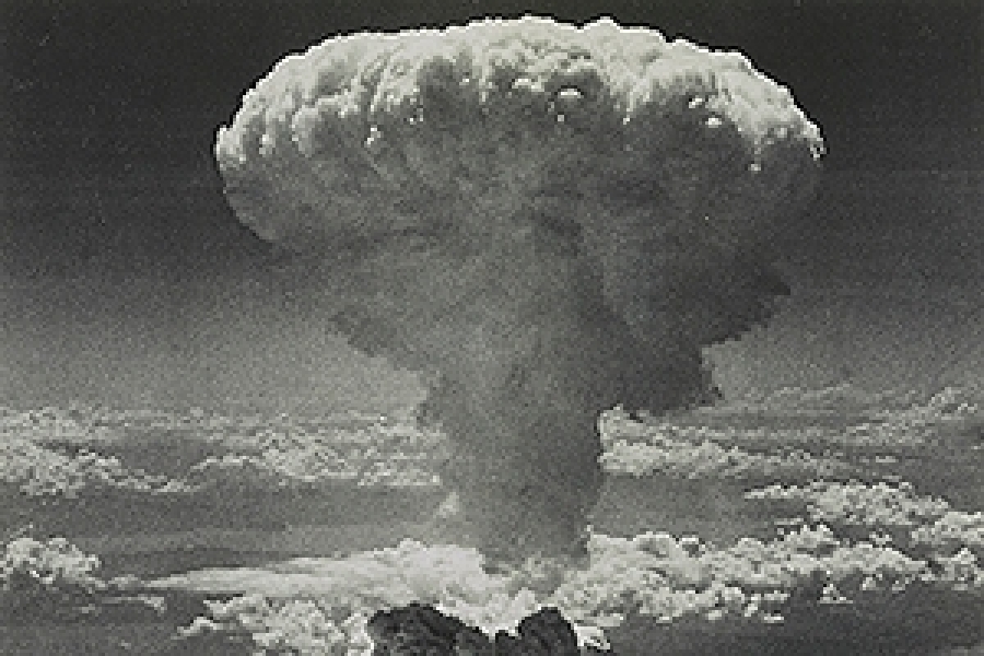 Most powerful images in history [content warning: distressing images]