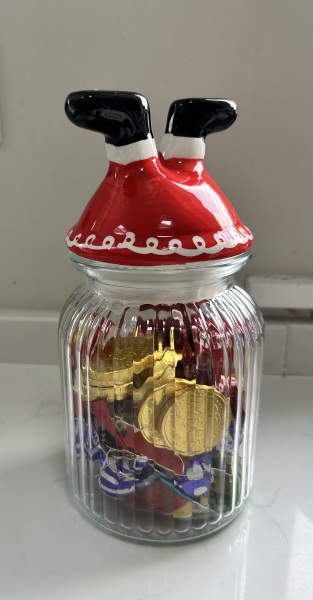 Thread 2 - the one with a round of Santa-plause for all of the bargains