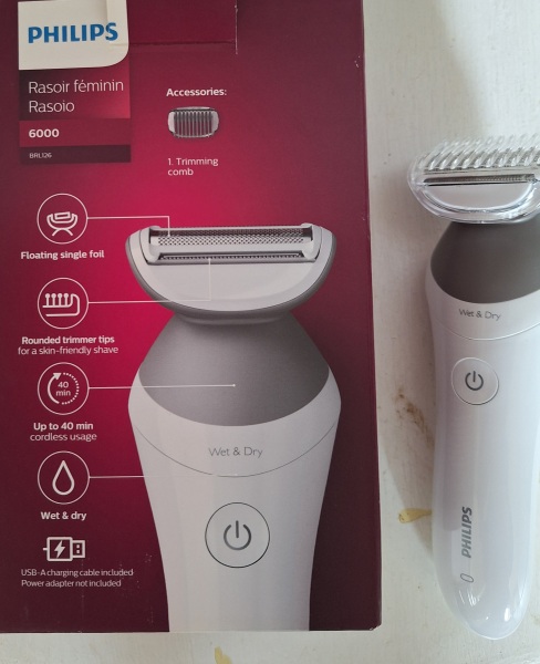 Electric shaver for me bits