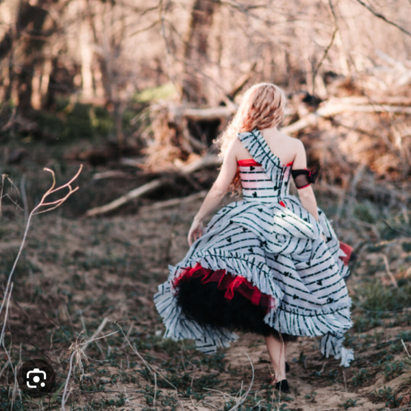 What is your favourite outfit/clothing item/costume from a film or TV?