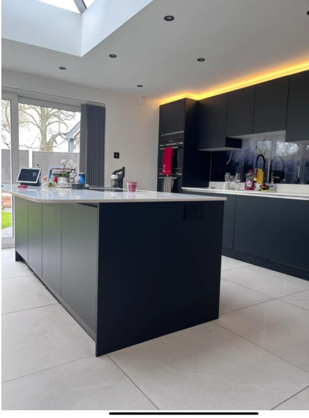 Aibu to want to replace this kitchen now