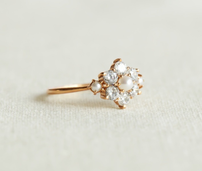 I don't like my engagement ring 😞 (pic)