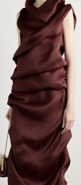 What’s this shoe trend? Medieval jester?