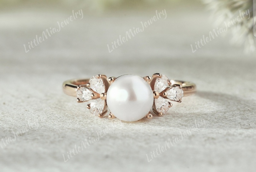I don't like my engagement ring 😞 (pic)