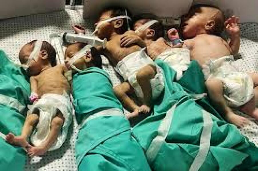 Most powerful images in history [content warning: distressing images]