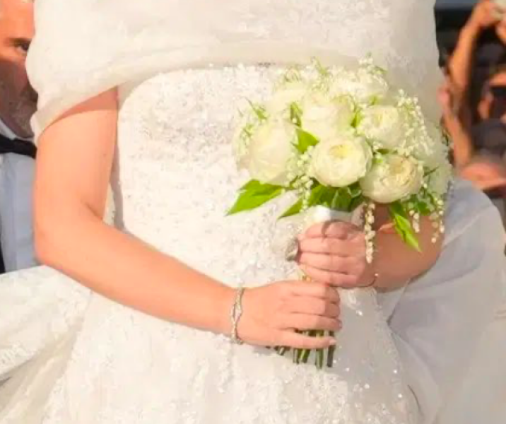 Royal Style: monkey nuts or emeralds? The discussion continues...