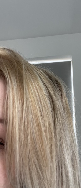 Any hairdressers here? I've bleached my hair orange!