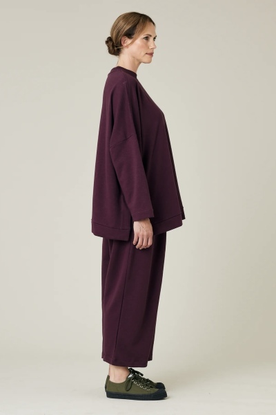 Jeans alternative? Something that doesn't press on tummy?