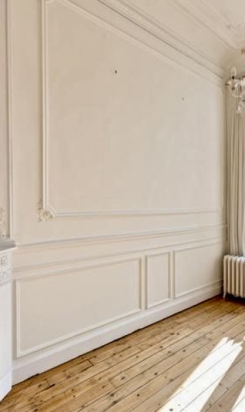 Wall panelling - which style to use in an old house?