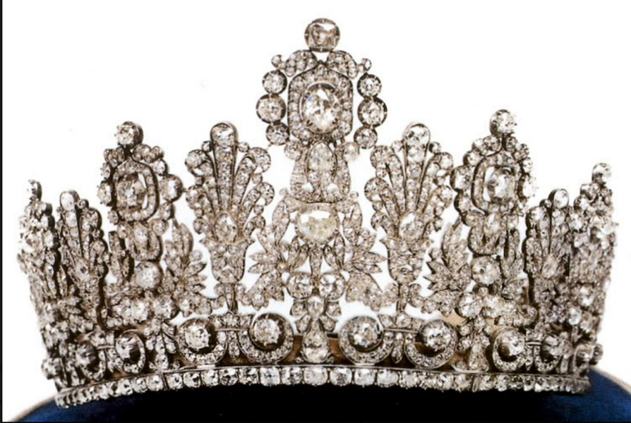 Royal Style: monkey nuts or emeralds? The discussion continues...