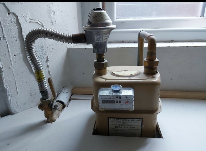 Can I put a logburner in a room with a gas meter?