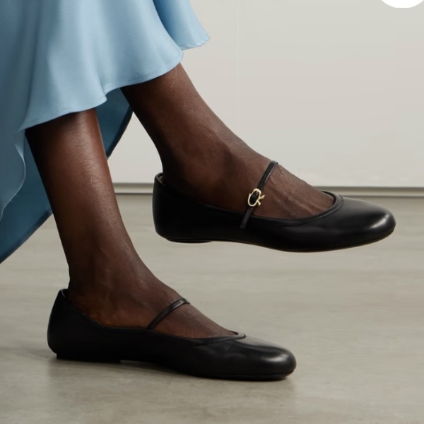 How do you make mary-jane shoes work?