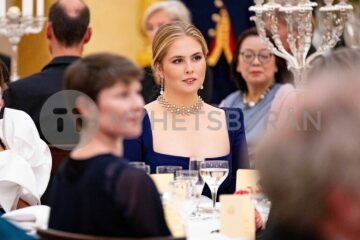 Royal Style: monkey nuts or emeralds? The discussion continues...