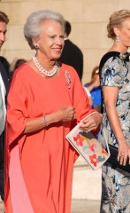 Royal Style: monkey nuts or emeralds? The discussion continues...