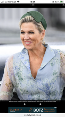 Royal Style: monkey nuts or emeralds? The discussion continues...