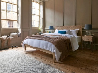 Wall panelling - which style to use in an old house?