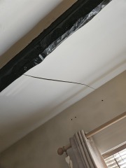 Ceiling and floor cracks