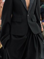 Les Parisiennes des Mamansnet: It's French charm, you know, beheaded people, red wine and blood all over the place - it's romantic, it's normal.