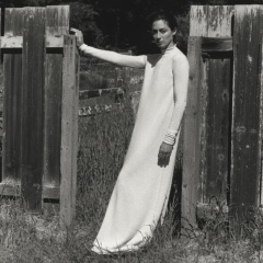 The annual hunt for a dress like this that doesn’t exist