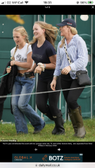 Royal Style: monkey nuts or emeralds? The discussion continues...