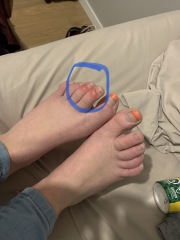 The doctor doesn't know what's wrong with my foot