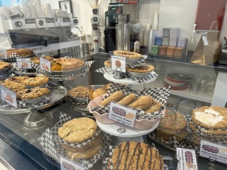 Come and tell me your dull and unexciting news 31: Calmly through the day