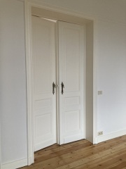 Where to hang curtain rods and what colour?