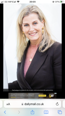 Royal Style: monkey nuts or emeralds? The discussion continues...