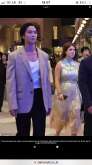 Royal Style: Diamonds are a Queen's best friend..