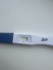 Is this a positive pregnancy test?