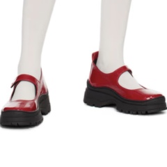 How do you make mary-jane shoes work?