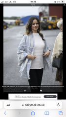 Royal Style: Diamonds are a Queen's best friend..