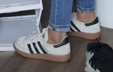 Can anyone identify these trainers for me?