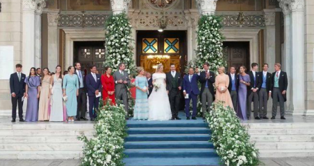 Royal Style: monkey nuts or emeralds? The discussion continues...